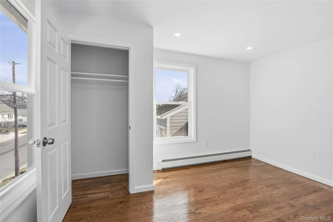 Photo of 22 Colonial Avenue