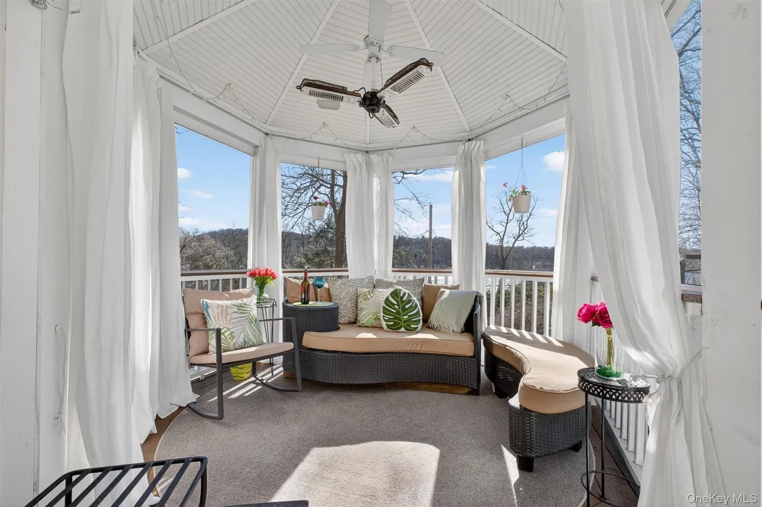 Photo of 255 Haviland Drive