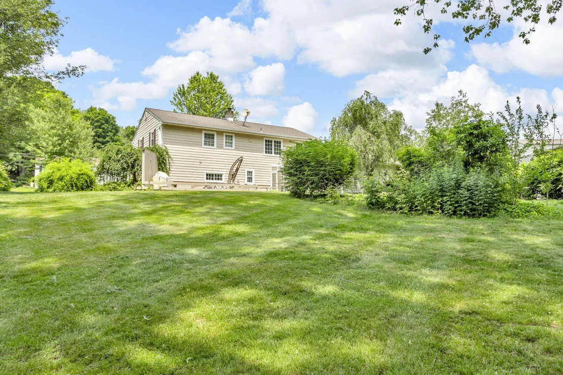 Photo of 42 Robin Drive