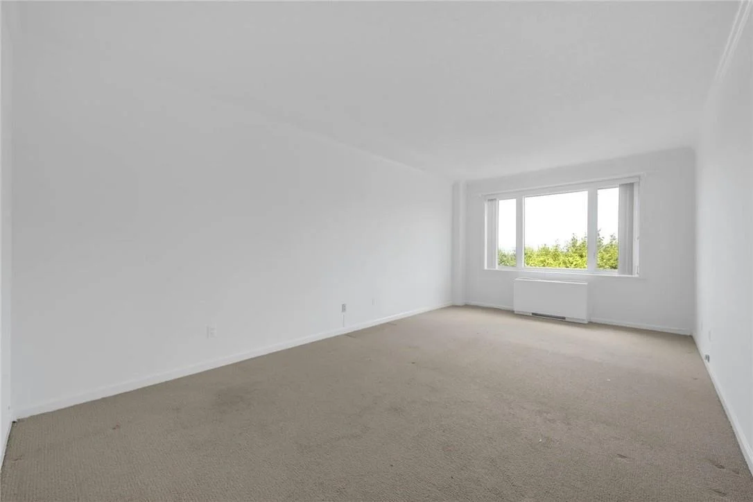 Photo of Unit 2C2 at 16 Rockledge Avenue