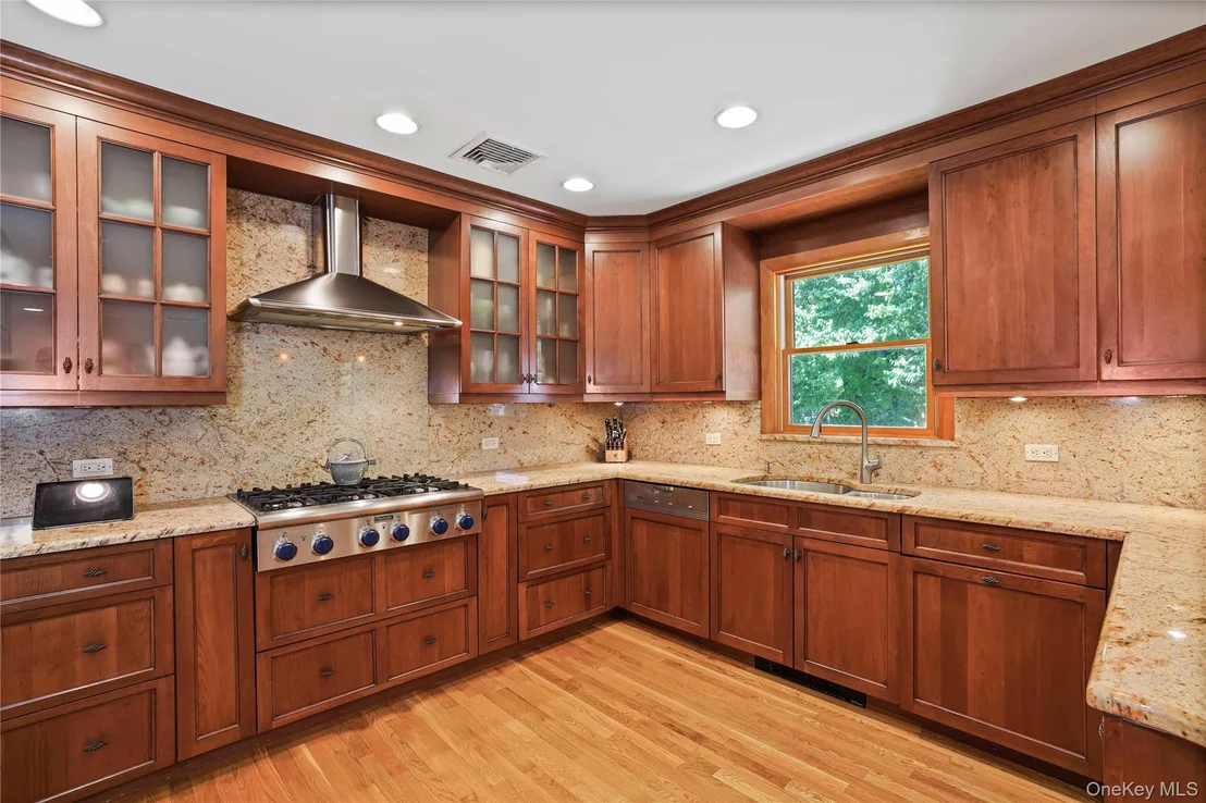 Photo of 2 Rochambeau Drive