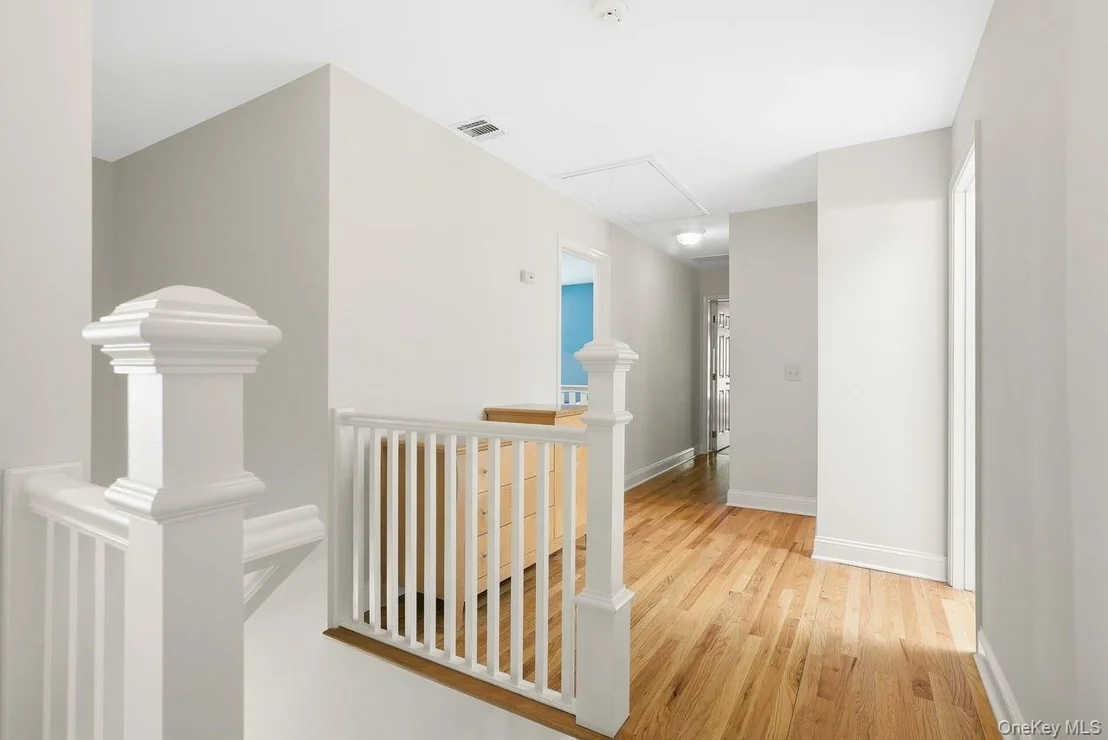 Photo of 882 Kipling Drive