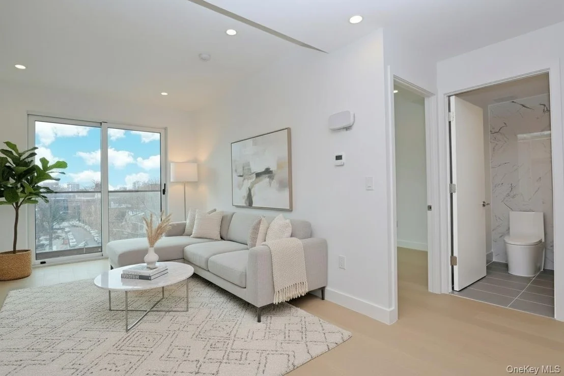 Photo of Unit 4B at 15002 Northern Boulevard