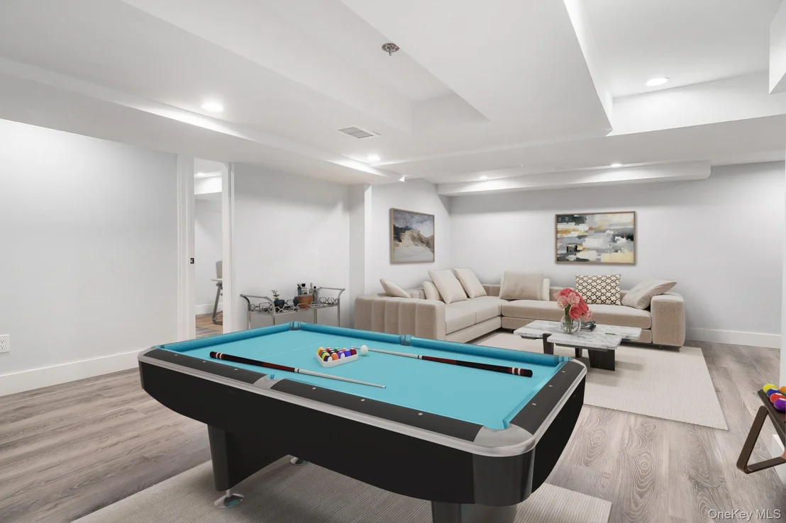 Photo of 131 Huntley Drive