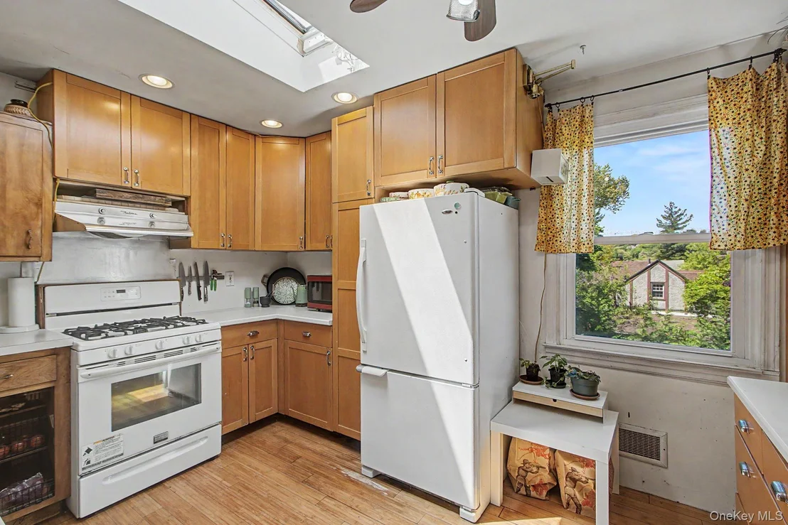 Photo of 15 Beverly Road