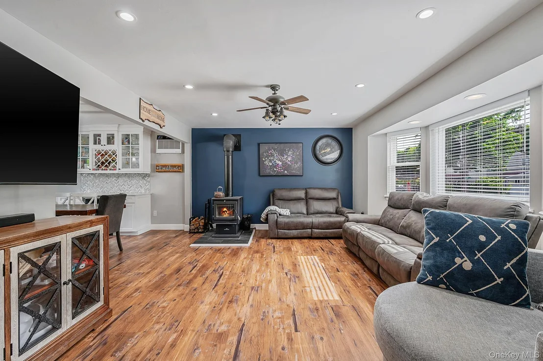 Photo of 53 Abbott Avenue