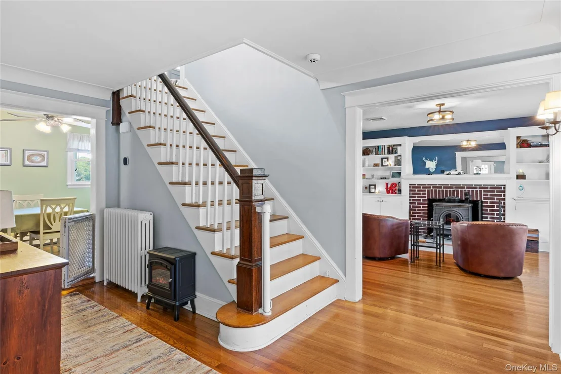 Photo of 119 Hubbard Avenue
