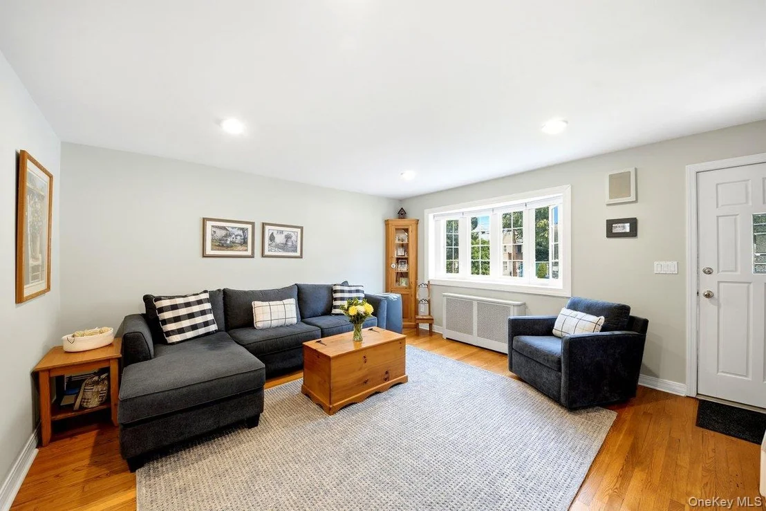 Photo of 195 Graff Avenue