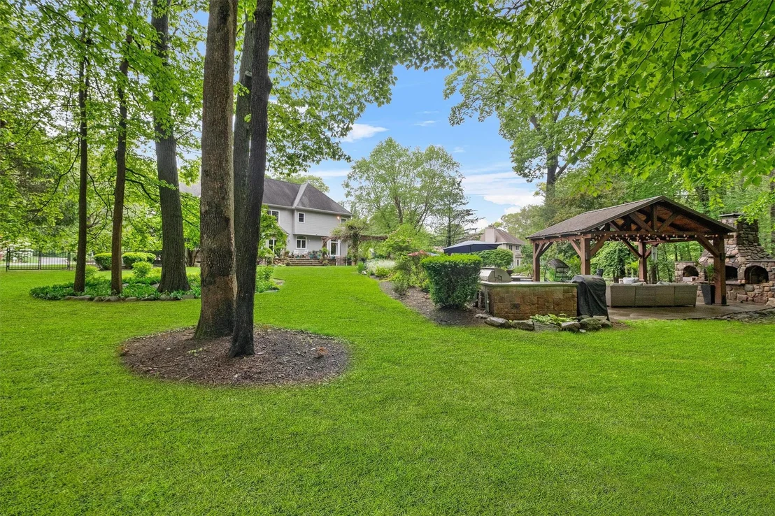 Photo of 21 Golf Course Drive