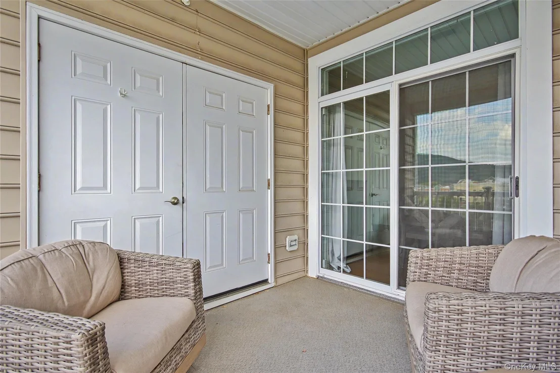 Photo of 541 Regency Drive