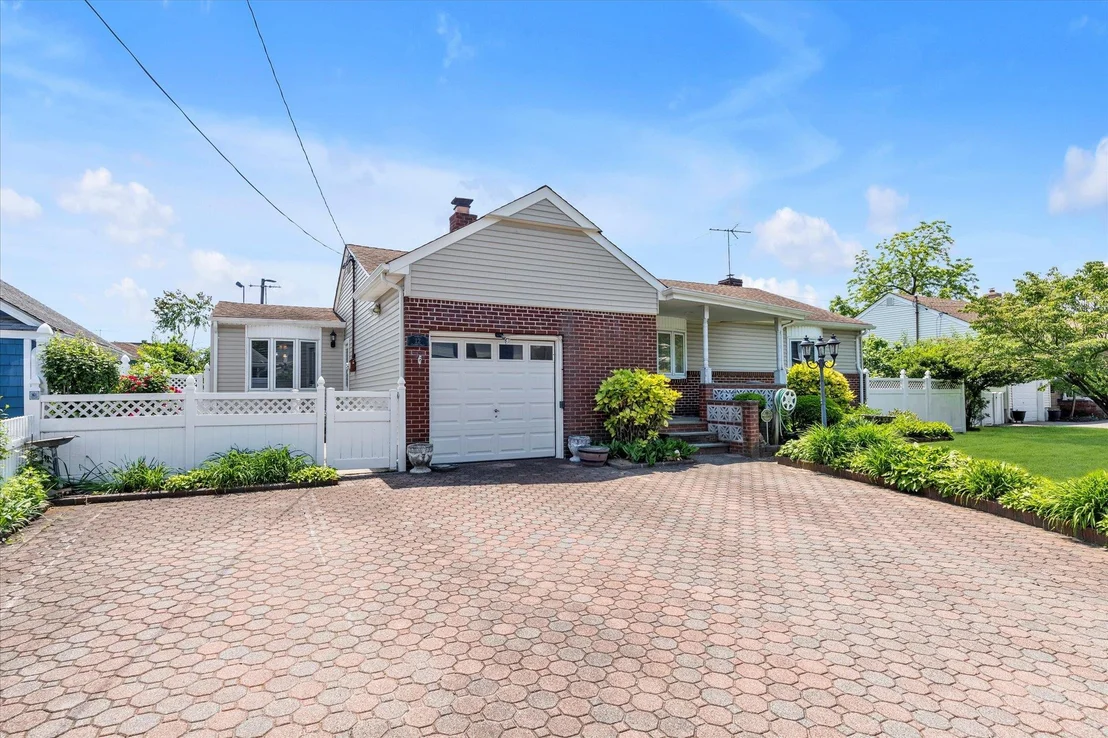 Photo of 12 Crowell Place