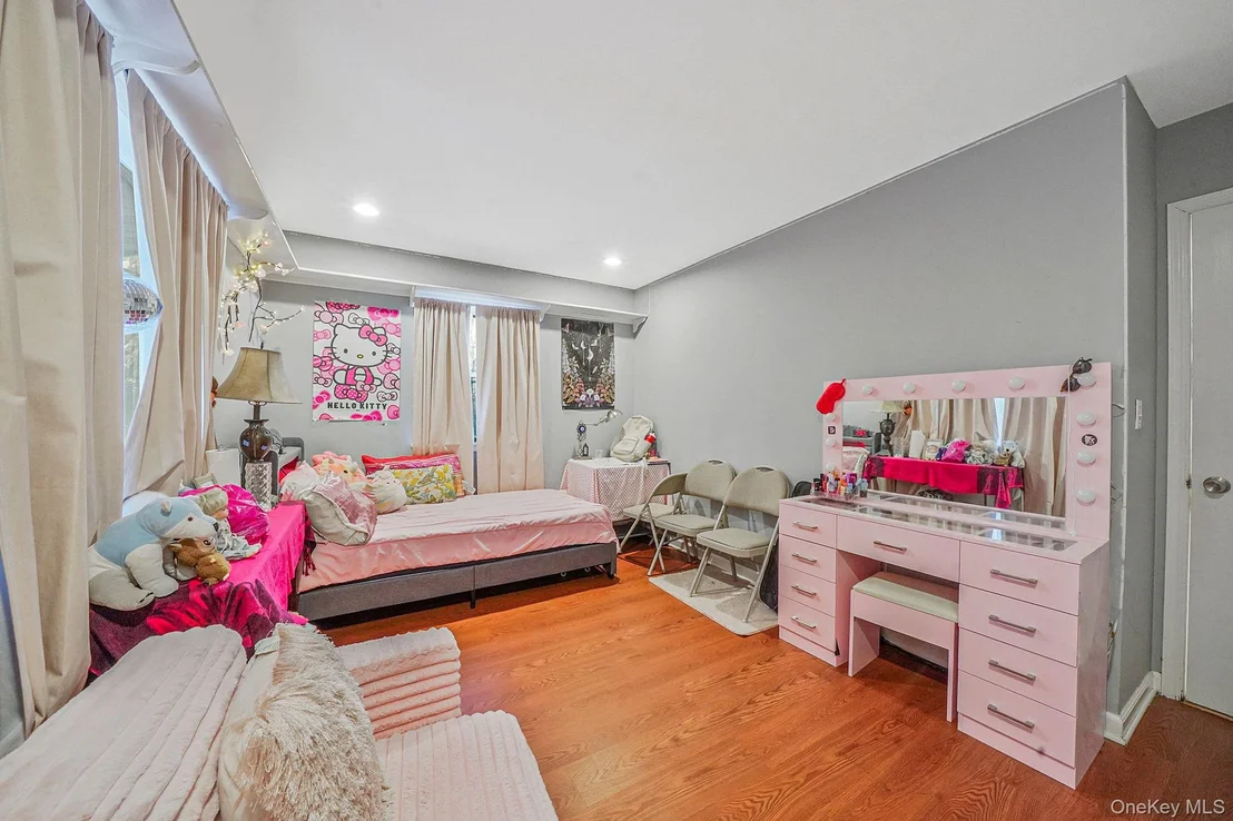 Photo of 2 Buchanan Avenue
