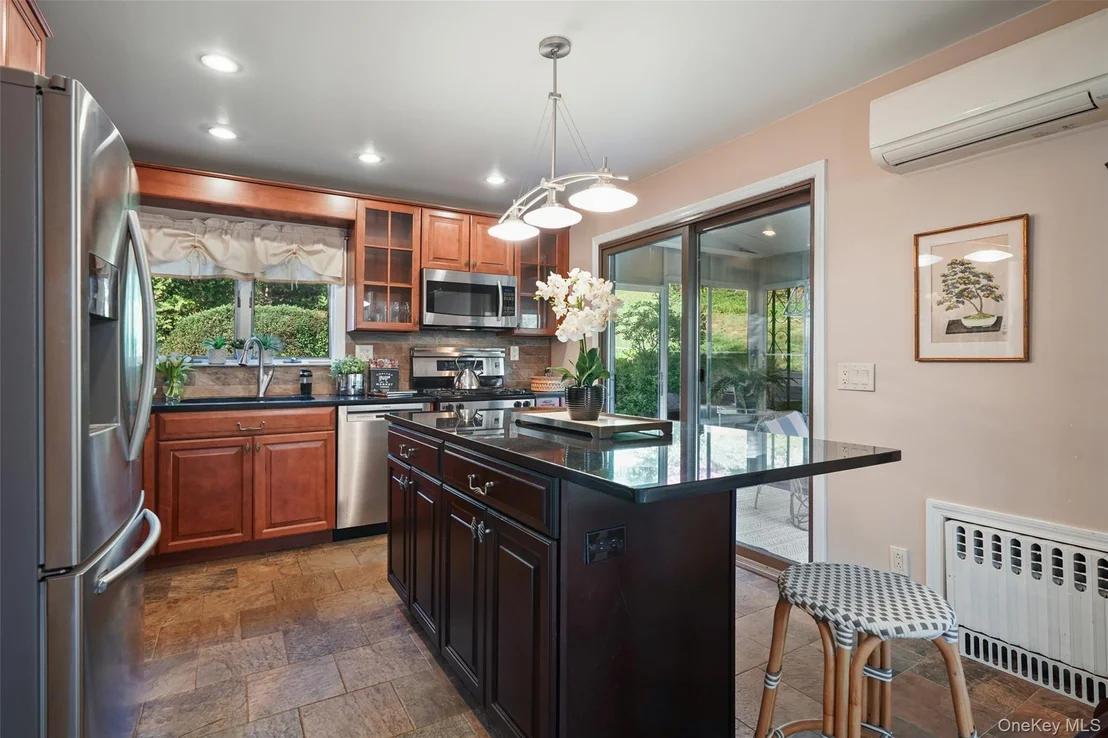 Photo of 2 Rockledge Road