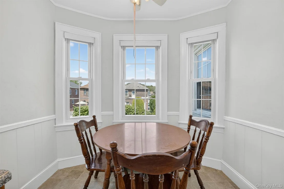 Photo of 84 Halstead Avenue