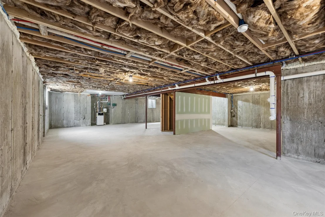 Photo of 1750 Henry Road