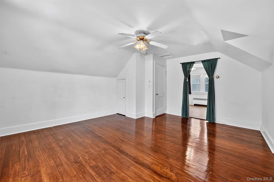 Photo of 51 Lakeside Road