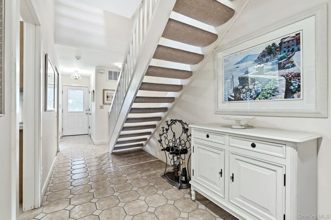 Photo of 35 Waterside Close