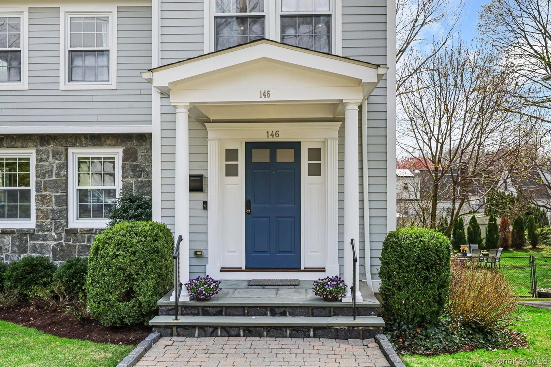Photo of 146 Boulevard