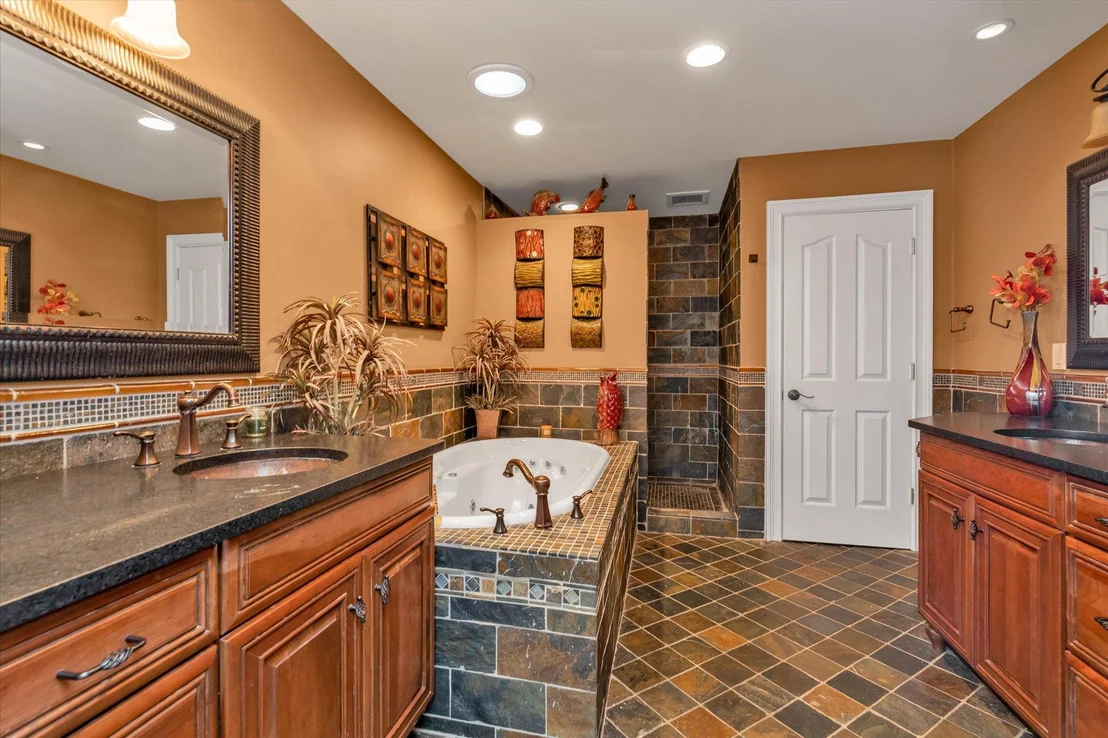 Photo of 76 Timberpoint Drive