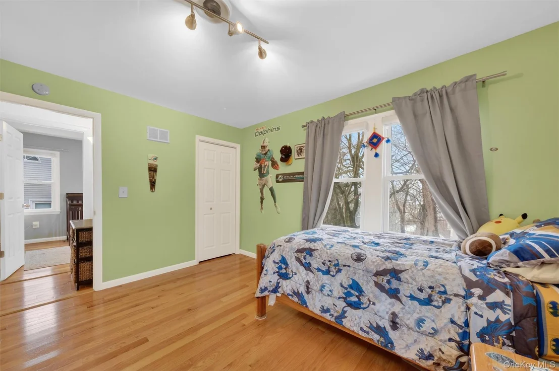 Photo of 19 Forest Avenue