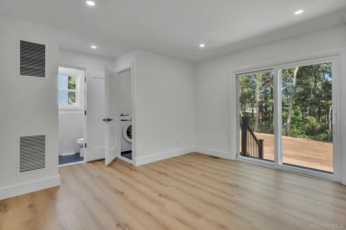 Photo of 39 Lakeview Drive