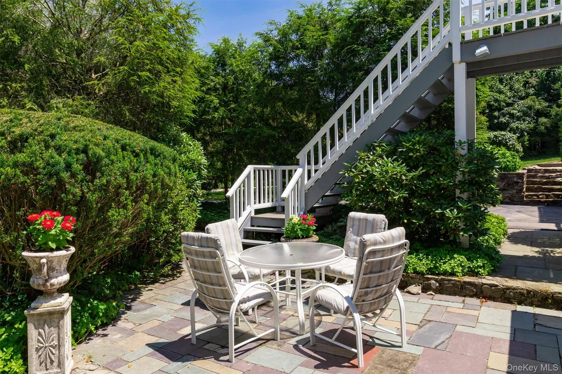 Photo of 42 Yates Boulevard