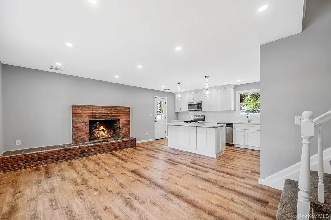 Photo of 18 Joyce Drive
