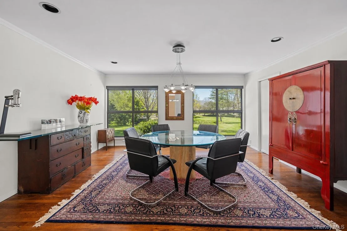 Photo of 20 Ponds Lane