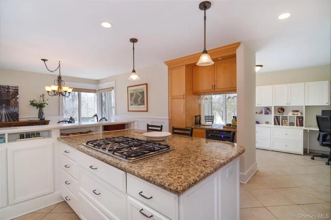 Photo of 153 Fieldpoint Drive