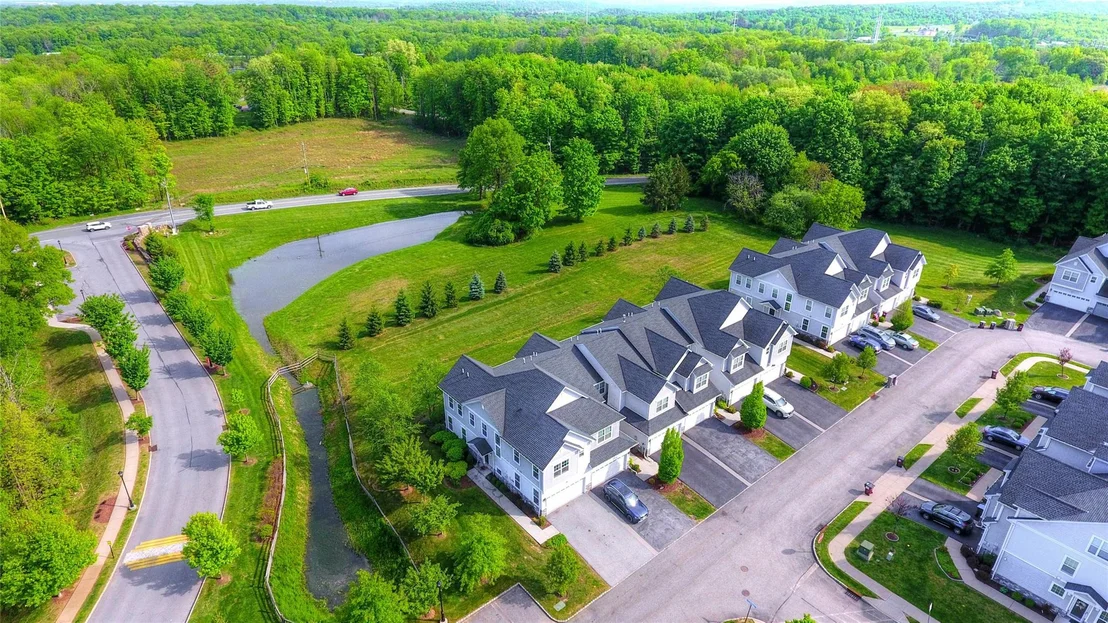 Photo of 1 Lindentree Lane