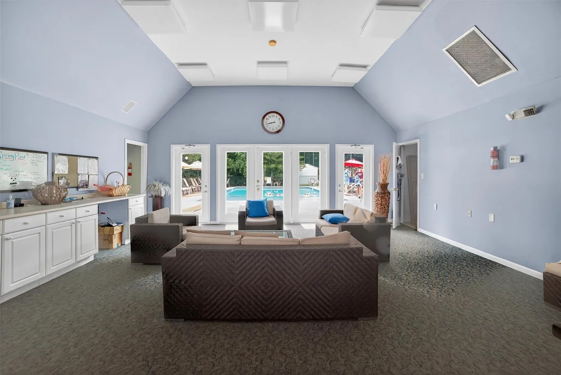 Photo of 32 Spring Pond Drive