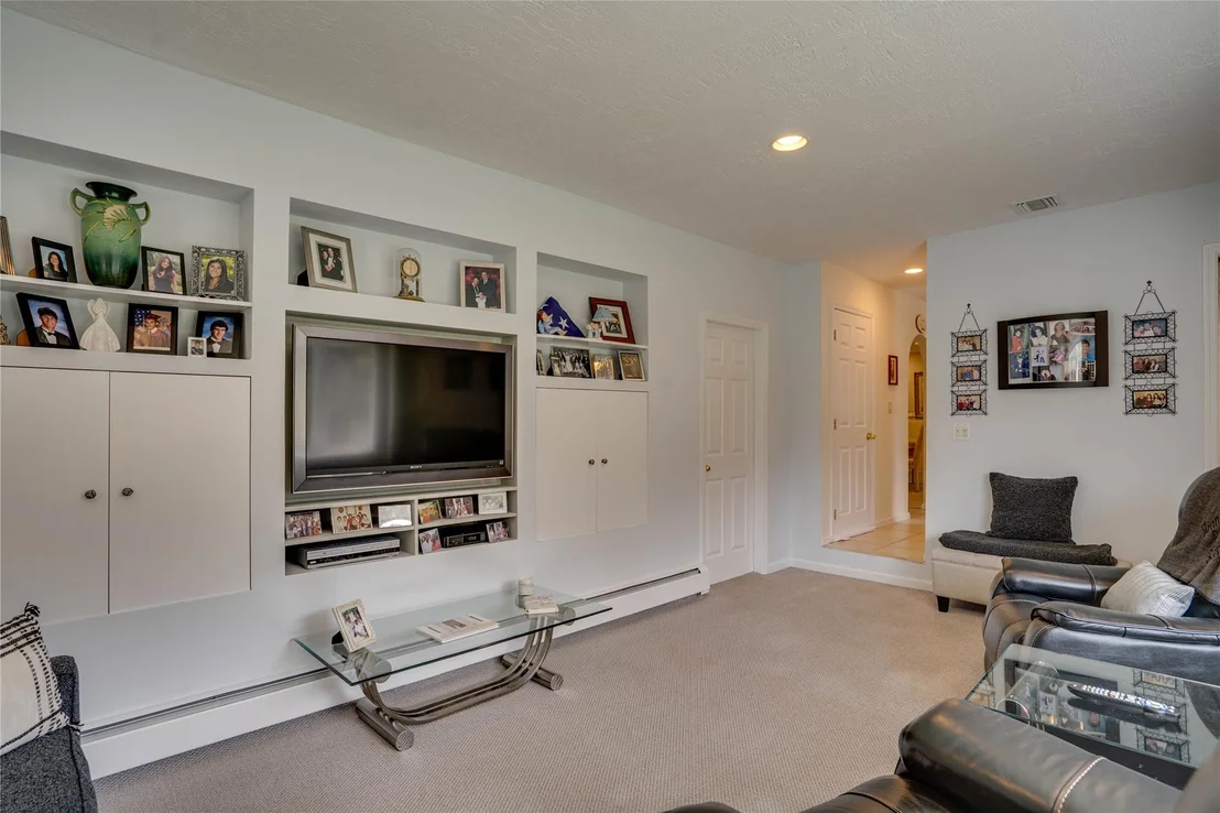 Photo of 34 Pittoni Drive