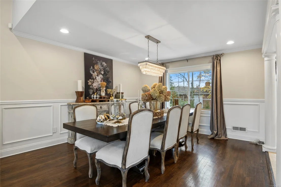 Photo of 25 Saratoga Drive