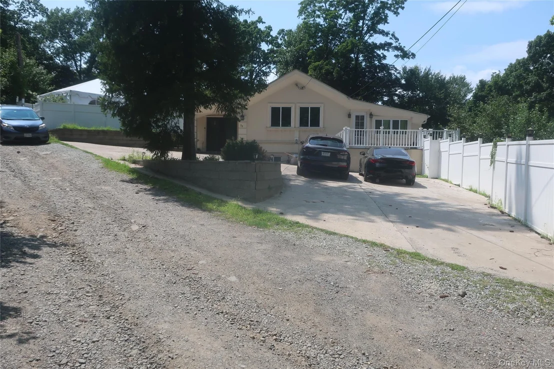 Photo of 28 Higgins Trail