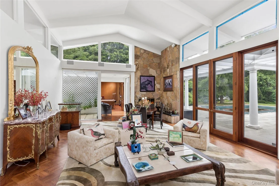 Photo of 247 Barrett Road