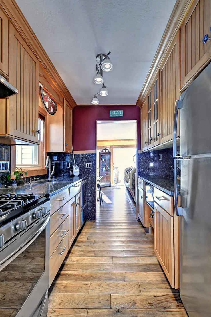 Photo of 48 Pershing Avenue