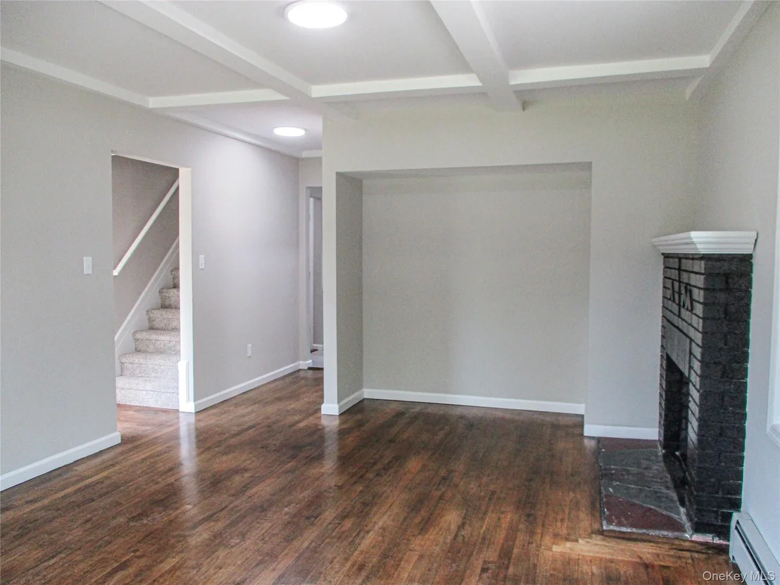 Photo of 554 Mill Road