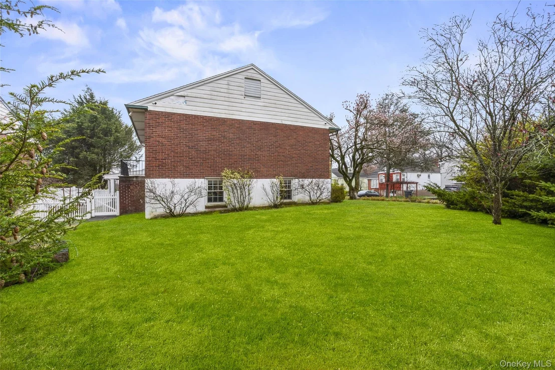 Photo of 148 Lefferts Road