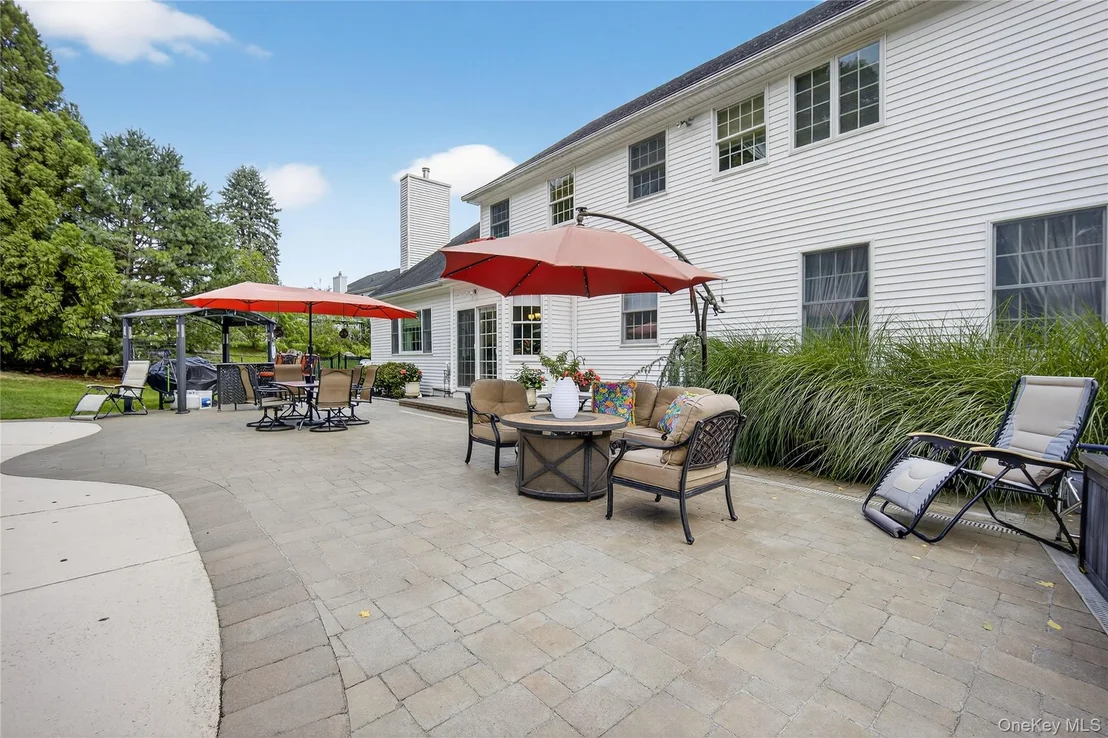 Photo of 14 Meadow Crest Drive