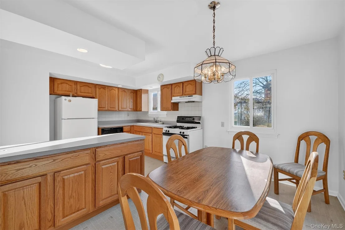 Photo of 725 Logan Avenue