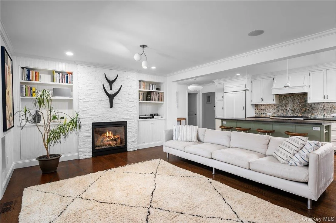 Photo of 80 Maple Avenue