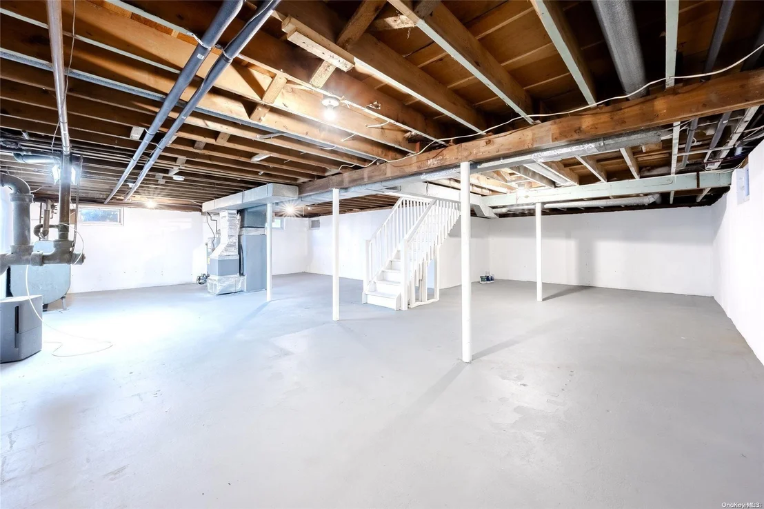 Photo of 2914 Devon Avenue
