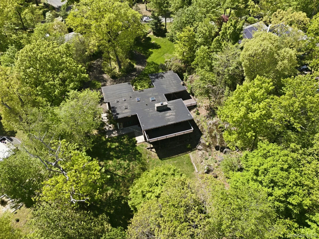 Photo of 51 Eastern Drive