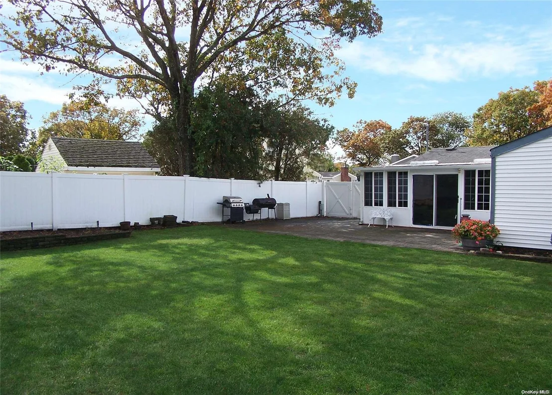 Photo of 21 Riviera Drive