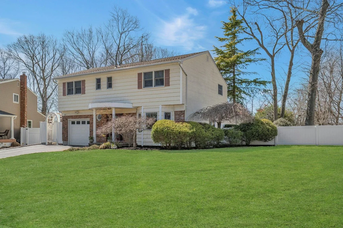 Photo of 16 Glenmere Lane