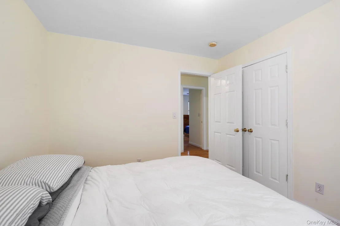 Photo of 320 White Bridge Road
