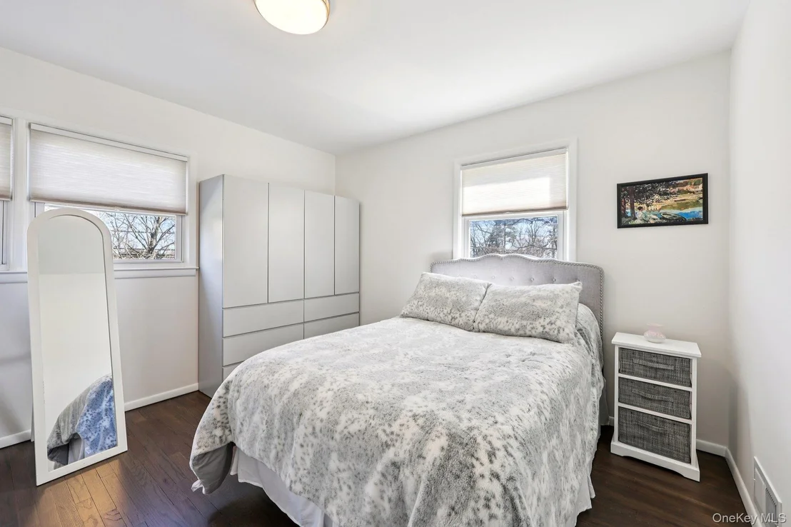Photo of 12 Old Oak Road