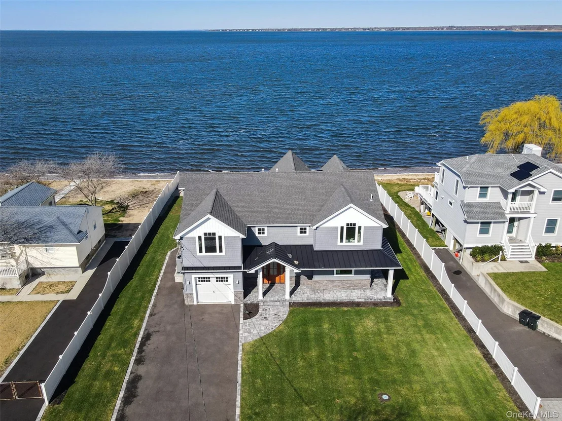 Photo of 72 Grandview Drive