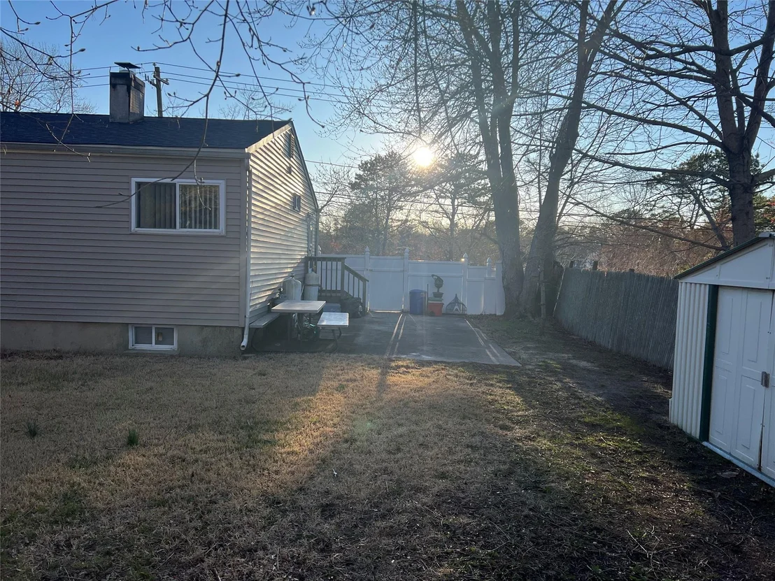 Photo of 907 Americus Avenue