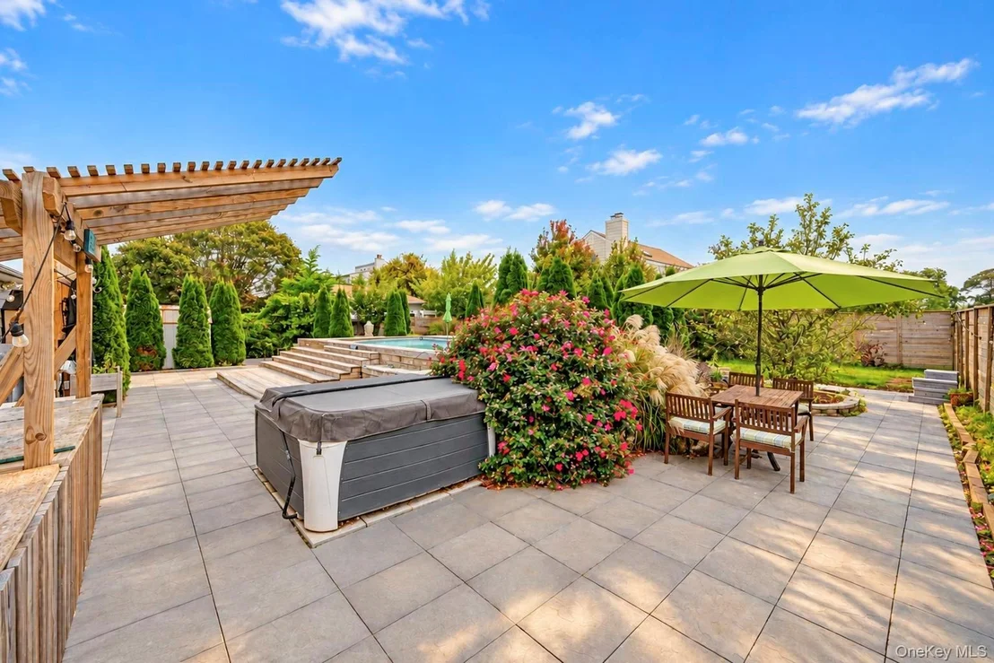 Photo of 79 Grandview Drive